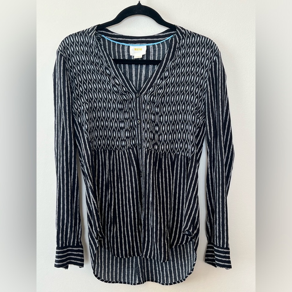 Maeve Anthropologie long sleeve blouse women’s 2 pattern V-neck fitted ruched